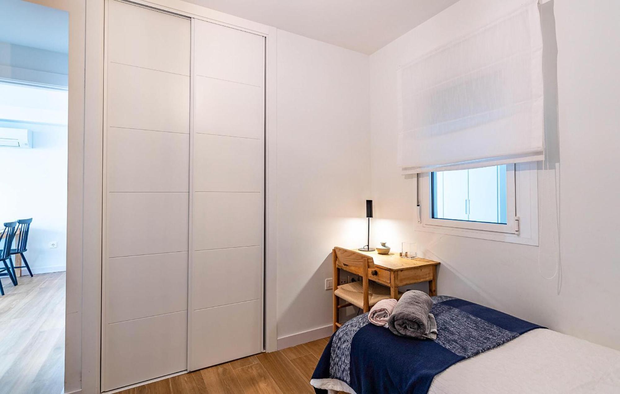 Lovely In With House Sea View Apartment